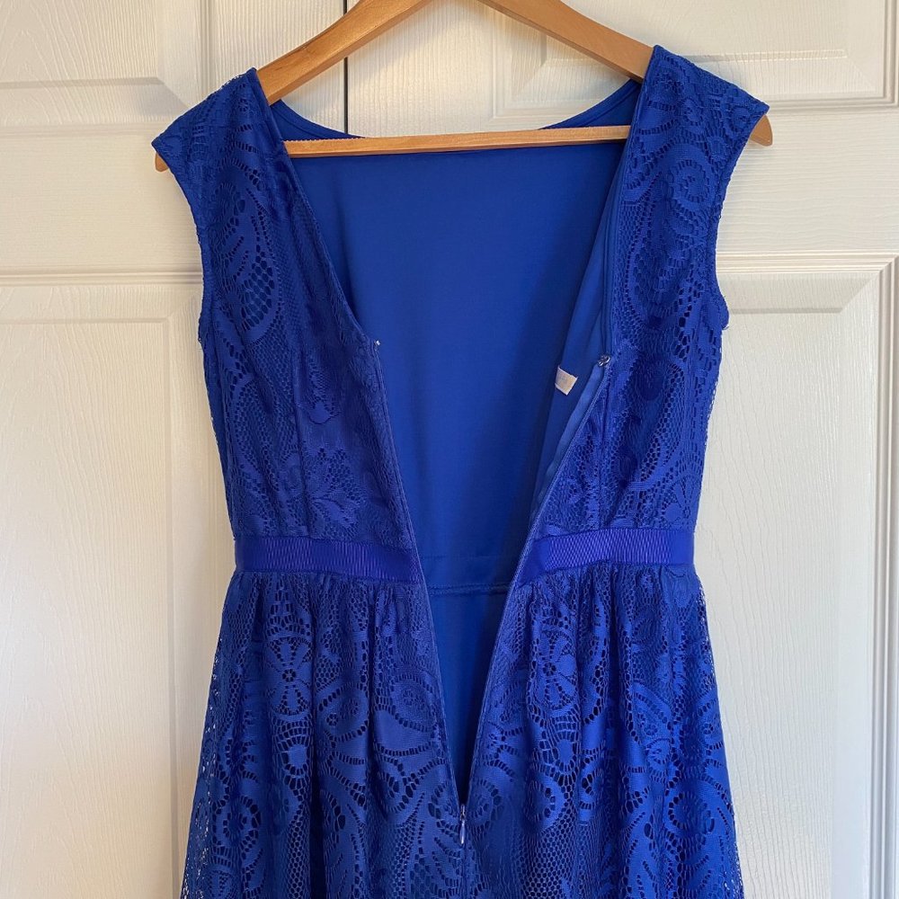 London Times Blue Lace Dress - Size 4P - Picture 6 of 16